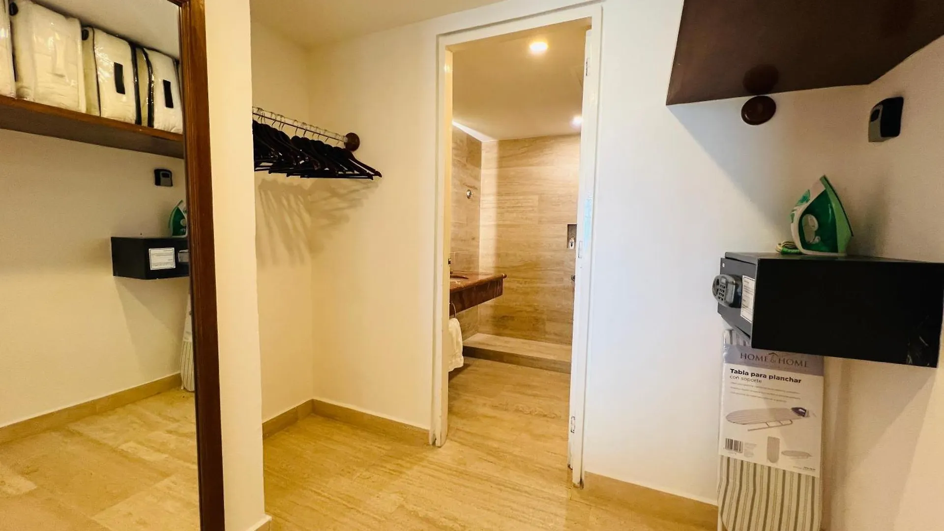 Oceanfront Paradise In Cancun Hotel Zone Mexique