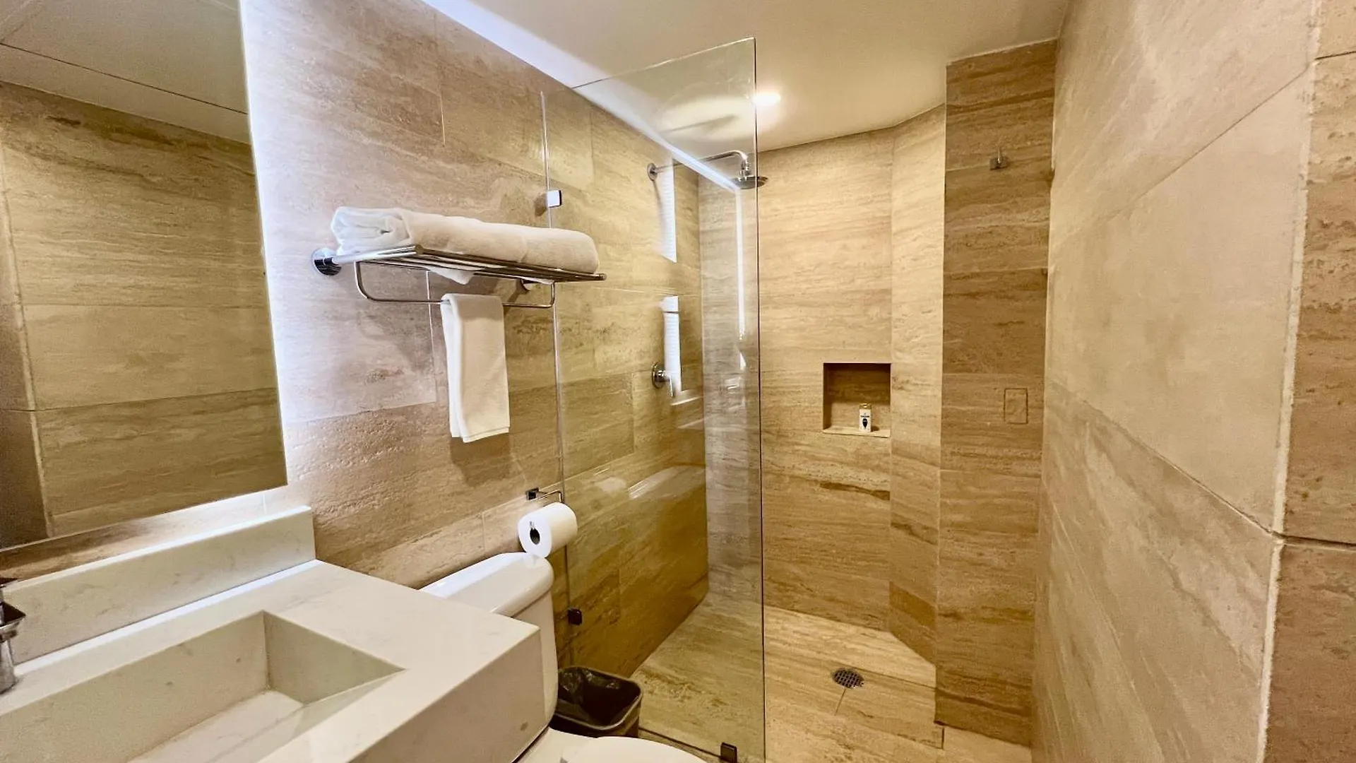 Oceanfront Paradise In Cancun Hotel Zone Mexique